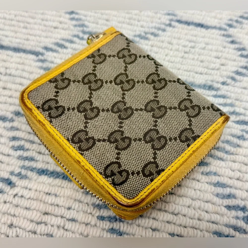 GUCCI GG Monogram Canvas Yellow Leather Bifold Zip Around Wallet Made in Italy